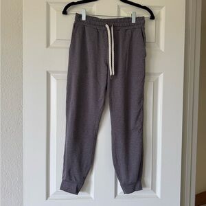 Vuori Performance Jogger Purple